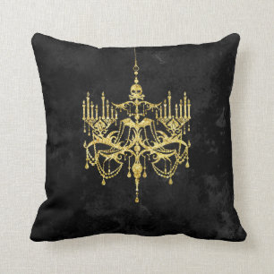 Spooky Gold Chandelier auf schwarz   Imitate Glitz Kissen