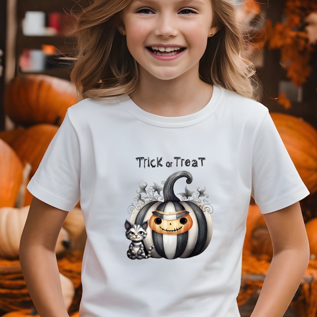 Spooky Halloween Kitten Black Striped Pumpkin T-Shirt (Von Creator hochgeladen)