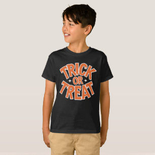 Spooky Halloween Typografie & Candy Art T-Shirt