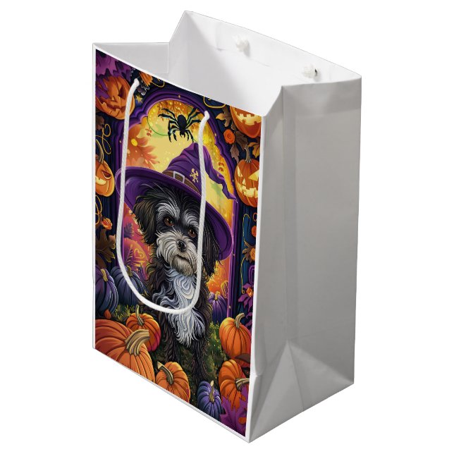 Spooky Havanese Hund Halloween Hexe und Pumpkin Mittlere Geschenktüte (Vorderseite Schrägansicht)