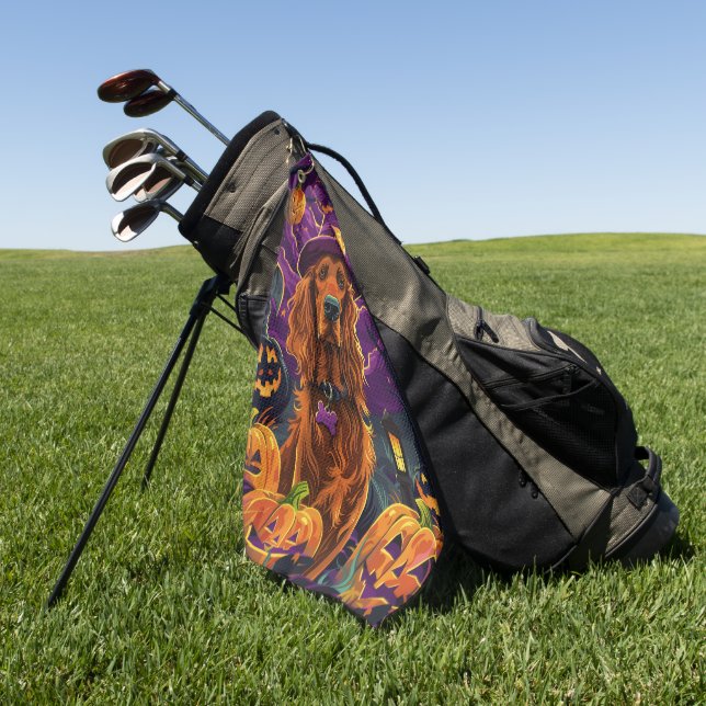 Spooky Irish Red Setter Halloween Hexenkürbis Golfhandtuch (Gras)