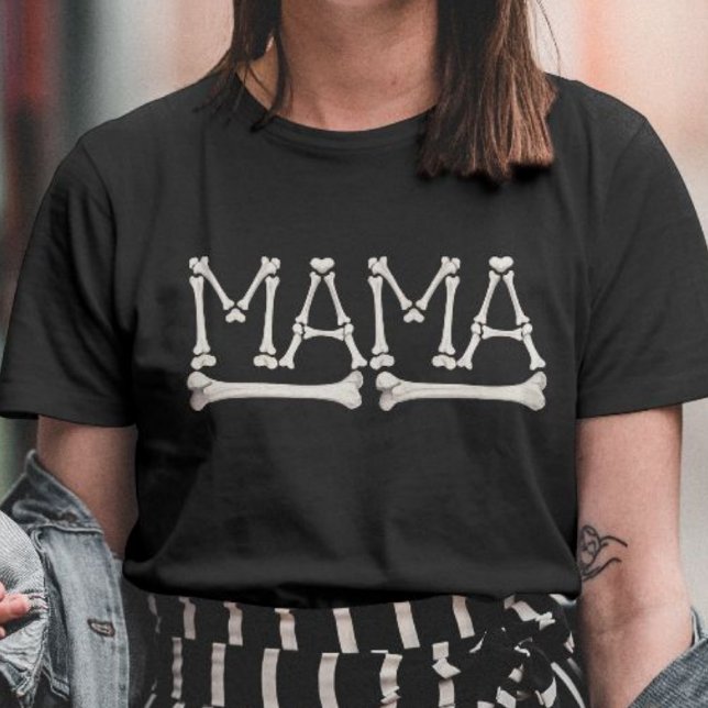 Spooky Mama Bones Funny Halloween T-Shirt (Von Creator hochgeladen)