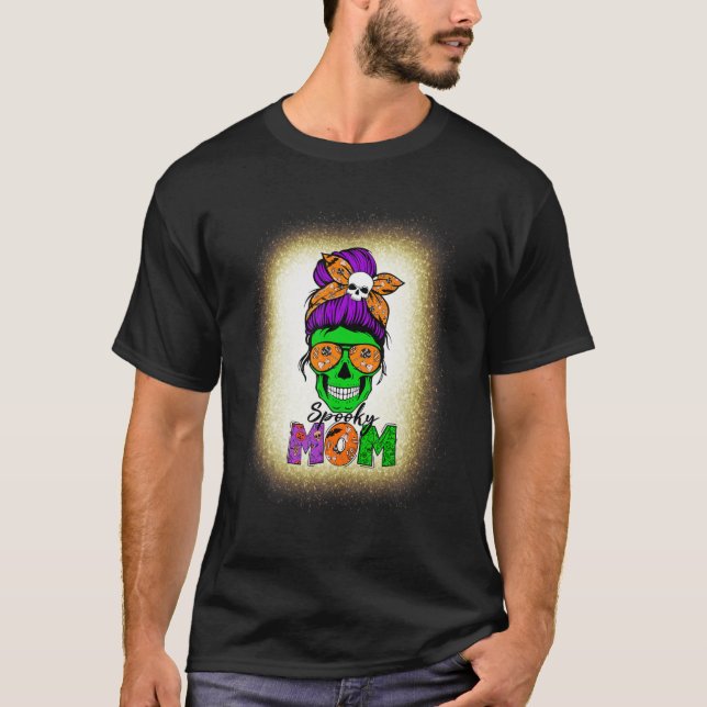 Spooky Mama Messy Bun Skull Halloween Kostümmomst T-Shirt (Vorderseite)