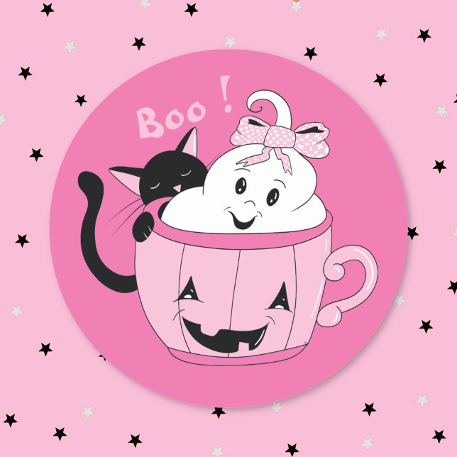 Spooky Niedlich Ghost Black Cat Pink Halloween Sti Runder Aufkleber (Spooky cute pink Halloween sticker with a ghost in a mug and a black cat .)