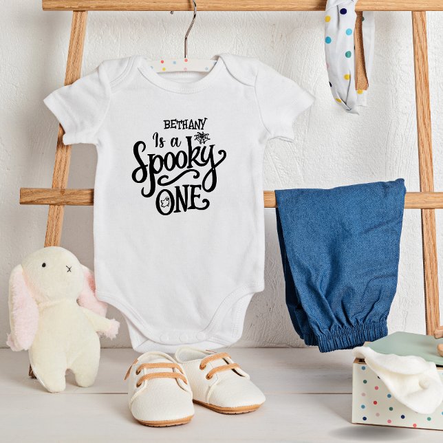 Spooky One 1. Geburtstag Party Halloween Baby Strampler (Von Creator hochgeladen)