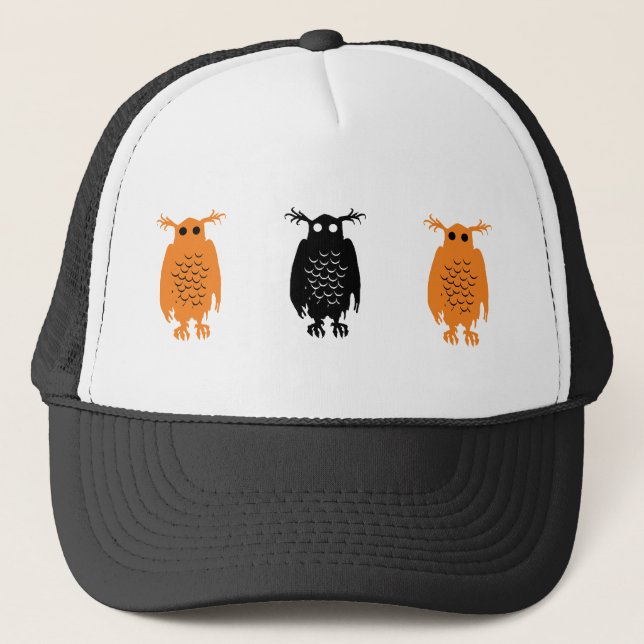 Spooky Owl Truckerkappe (Vorderseite)