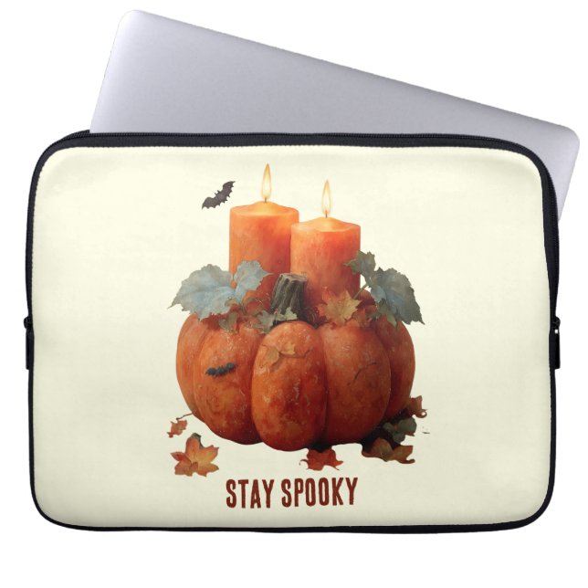 Spooky Pumpkin mit Kerzen bleibe Laptopschutzhülle (Vorderseite)