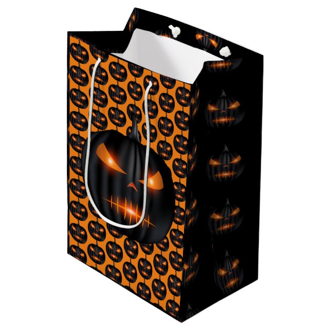 Spooky Pumpkin Mittlere Geschenktüte (Vorderseite Schrägansicht)