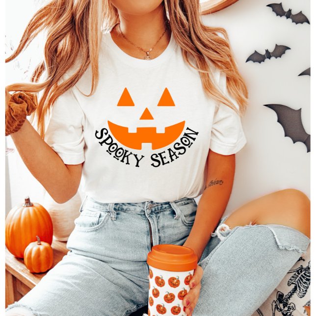Spooky Season Kürbislaterne Halloween T - Shirt (Von Creator hochgeladen)