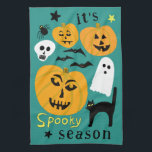Spooky Season Pumpkins Ghost Bat HALLOWEEN Herbst Geschirrtuch<br><div class="desc">Dekorieren Sie Ihre Küche mit diesem coolen Kunsttuch. Macht ein tolles Halloween,  Hauswärme,  Geburtstag oder Hochzeitsgeschenk! Sie können es auch mit Ihrem eigenen Text anpassen oder die Farben ändern. Karo in meinem Shop für viel mehr Farben und Muster!</div>