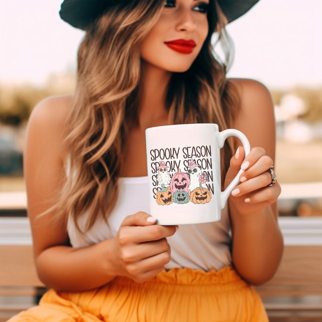 Spooky Season Retro Groovy Halloween Kaffeetasse (Von Creator hochgeladen)