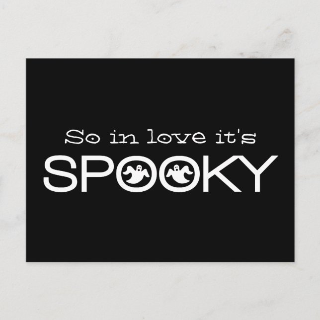 Spooky Typografie Halloween Save the Date Postkart Ankündigungspostkarte (Vorderseite)