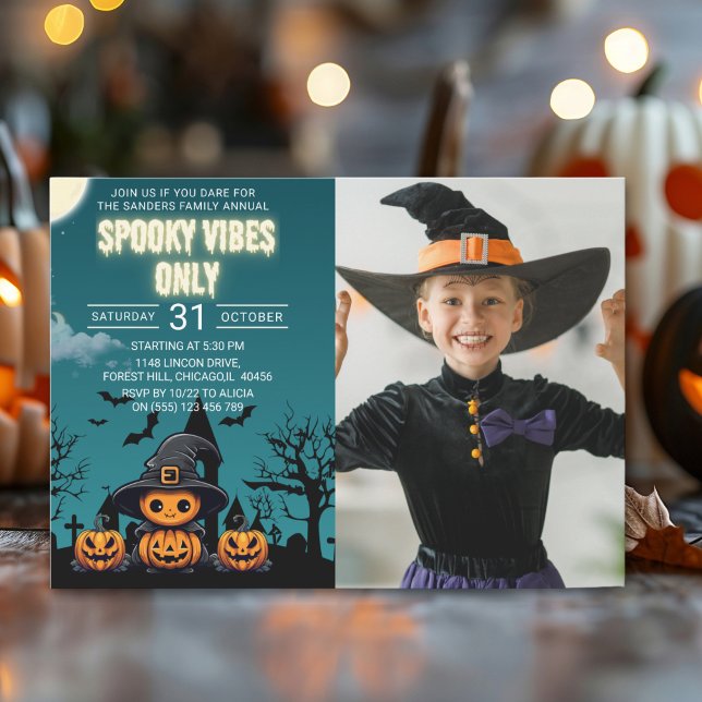 Spooky Vibes Only Halloween Party – Cute Pumpkin Einladung (Von Creator hochgeladen)