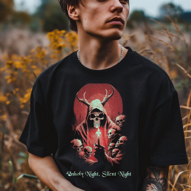Spooky Winter Horror Devil Occult T-Shirt (Von Creator hochgeladen)