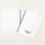 Sport COACH NAME Team Farben Modernes Büro Planer<br><div class="desc">Custom COACH in Rot, LAST NAME in schwarz auf weißem Hintergrund. Auf der Rückseite benutzerdefiniertes TEAM MOTTO oder Teamname in schwarz. Leicht zu personalisieren Text, Textfarben zu eigenen Teamfarben. Unisex. Großes Geschenk, Award, Saisonstrategie-Planer für jeden Coach aus Little League durch Uni Sports. Einfach, modern. Mix und Match ganze Sport /...</div>