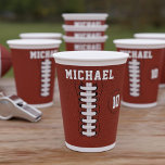 Sport Geburtstag American Football Party Paper Cup Pappbecher<br><div class="desc">Hup! Fügen Sie Ihren Namen und Alter zu diesem sportlichen amerikanischen Fußball Thema inspirierte Papier Tasse und setzen sich auf,  um das Spiel zu sehen.</div>