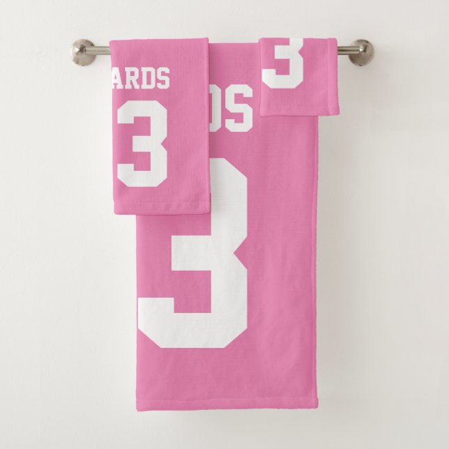 Sport Numéroté Avec Nom Serviette De Bain Ensemble (En situation)