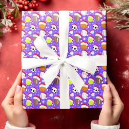 Sporthallen, die Weihnachten mit Weihnachten trage Geschenkpapier