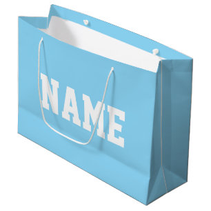 Sportlich YOUR NAME Weißer Text auf Hellbabyblau Große Geschenktüte