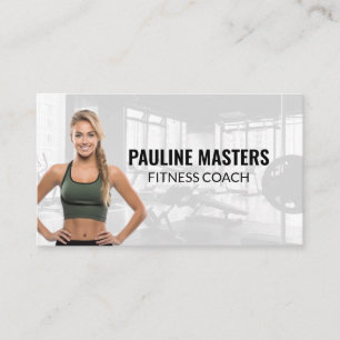 Sportliche Frau Fitnessstudio Terminkarte