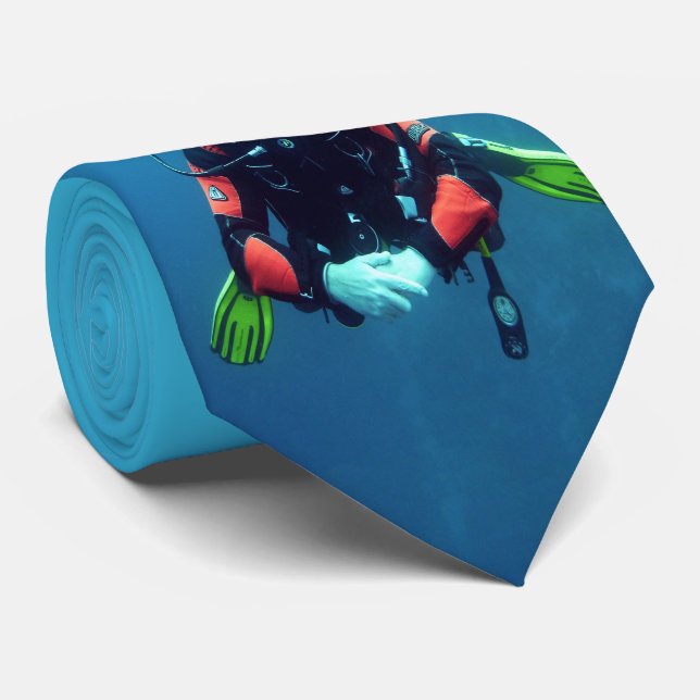 Sporttaucher unter Wasser-Blau-Krawatte Krawatte (Gerollt)