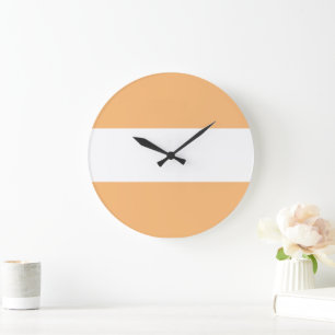 Sporty Chic Light Peach Orange Weiße Streifen Große Wanduhr