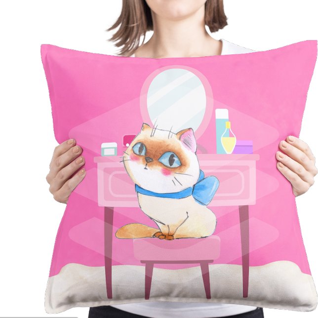 Sposed Kitty Round Throw Kissen (Spoiled Kitty PIllow)