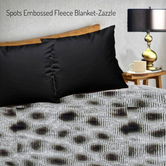 Spots Embossed Fleecedecke (Von Creator hochgeladen)