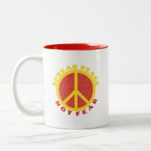 Spread Peace Not Fee Peace Symbol Gelb Rot Zweifarbige Tasse