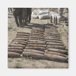 Sprengkörper werden identifiziert und erfunden magnet