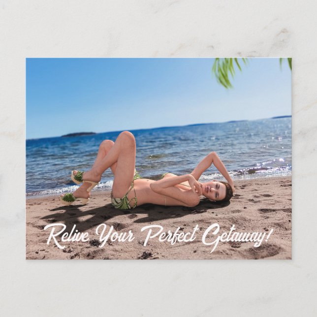 Spring Break Girl Lying on Sandy Beach Postkarte (Vorderseite)