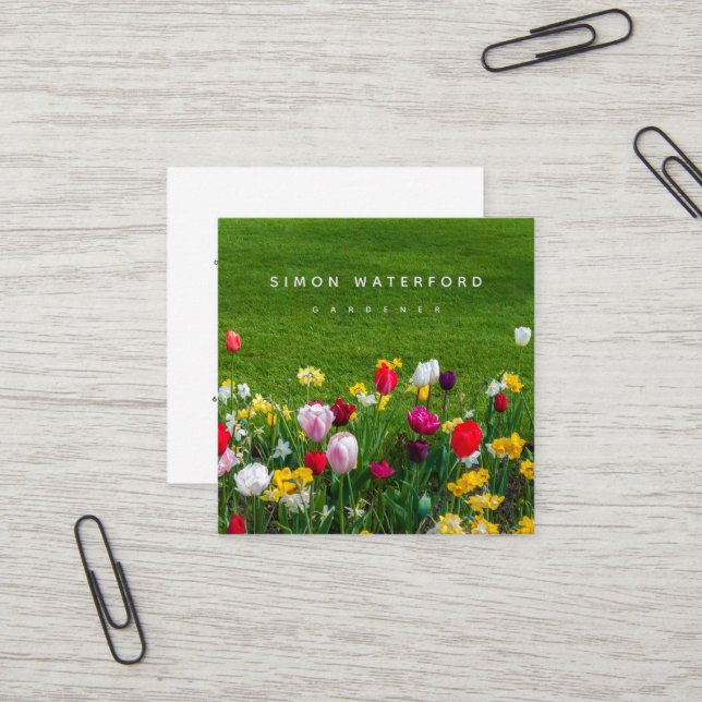 Spring Flowers Square Business Card Quadratische Visitenkarte (Vorderseite/Rückseite Beispiel)