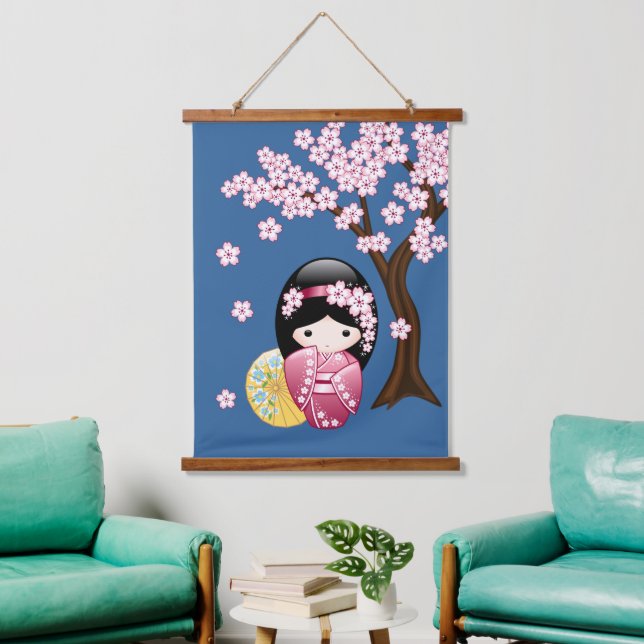 Spring Kokeshi Doll - Niedlich Japanisch Geisha Bl Wandteppich Mit Holzrahmen (Wohnzimmer)