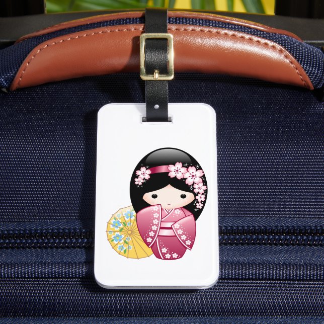 Spring Kokeshi Doll - Niedliches japanisches Geish Gepäckanhänger (Vorderseite Insitu 2)