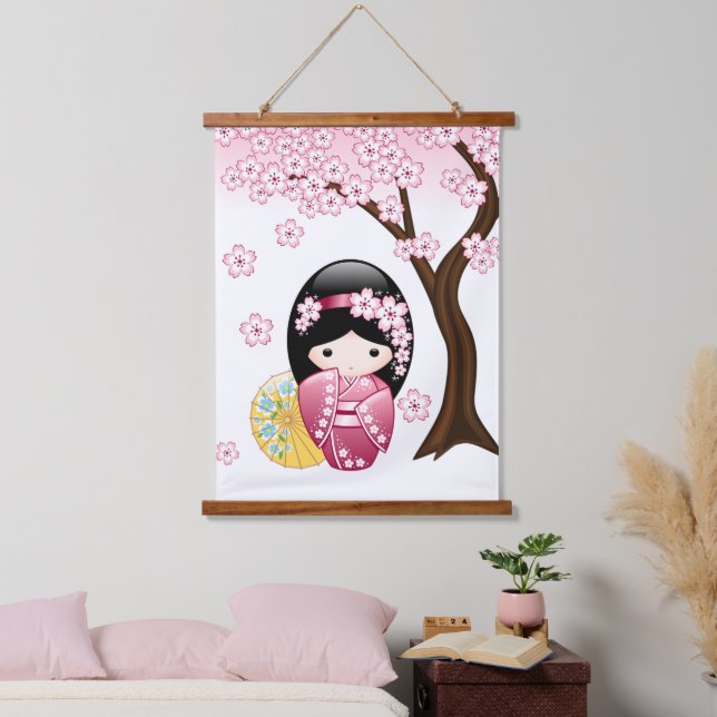 Spring Kokeshi Doll - Niedliches japanisches Geish Wandteppich Mit Holzrahmen (Schlafzimmer)