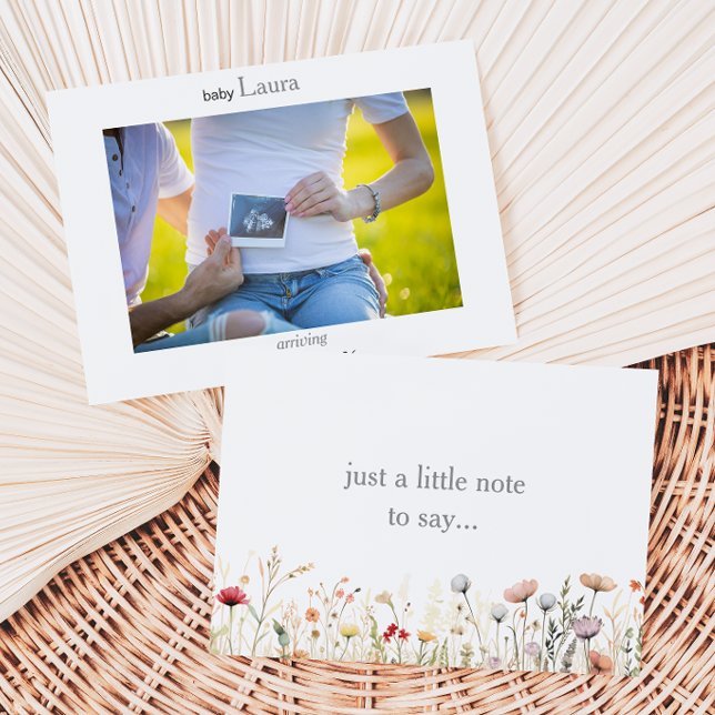 Spring Meadow Floral Baby Announcement Card Dankeskarte (Von Creator hochgeladen)