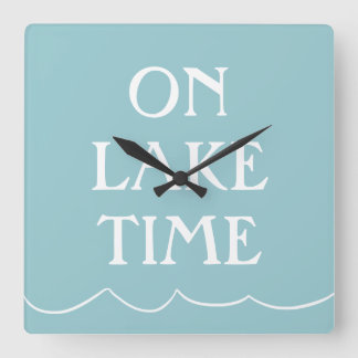 Springen Sie in den See Quadratische Wanduhr