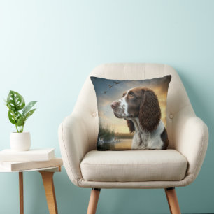 Springer Spaniel Hund durch einen Ententeich Kissen