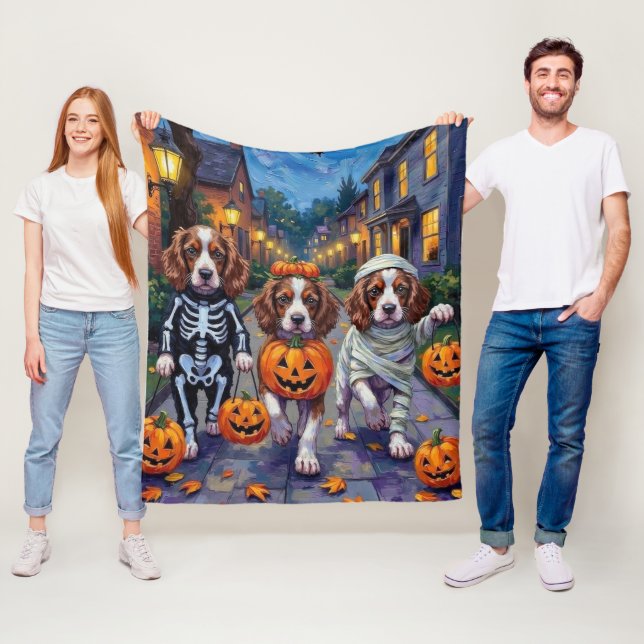 Springer Spaniel Hunde in Halloween-Kostümen Fleecedecke (Beispiel)