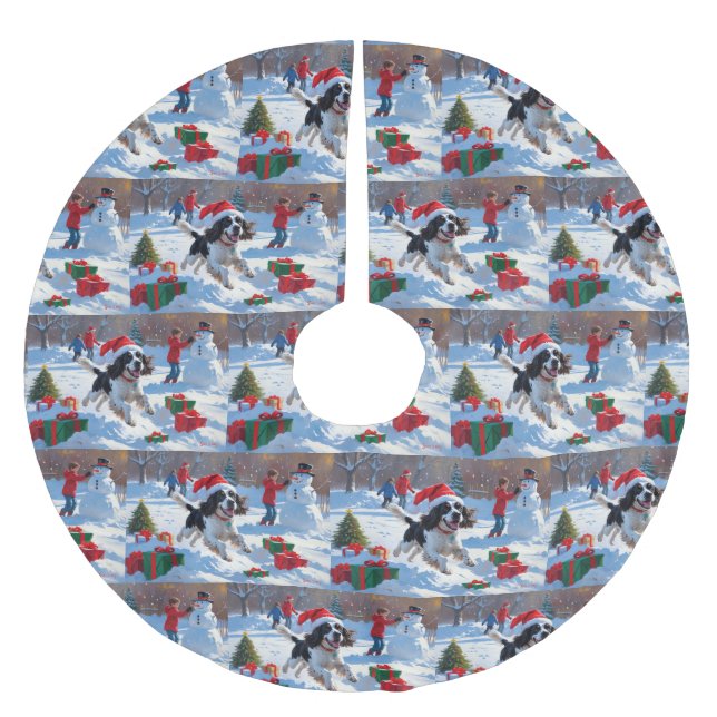 Springer Spaniel Running Snow mit Weihnachtshut Polyester Weihnachtsbaumdecke (Vorderseite)