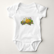 Springtime Bunnies in einem Bereich der Blume