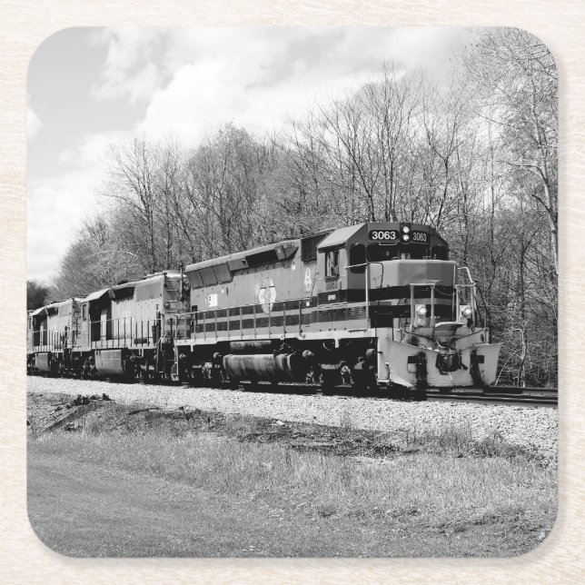 Springtime Train B&W Rechteckiger Pappuntersetzer (Vorderseite)