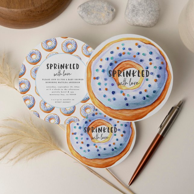Sprinkler mit Liebe Donut Babydusche Ankündigung (Von Creator hochgeladen)