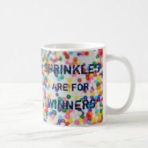 Sprinkles sind für die lustigen Sieger besprühen Kaffeetasse
