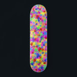 Spritzer Paint Rainbow Bright farbiger Hintergrund Skateboard<br><div class="desc">Dieses helle Skateboard-Design hat einen farbigen Regenbogen, der in einem Spritzer-Farbstil verziert ist. Das Muster erinnert an fauvistische und expressionistische Kunst und wird in Rot-, Gelb-, lila-, Grün- und Blautönen gehalten. Es ist ein abstraktes, skurriles Design für einen Künstler oder jeden, der eine kühne, lebendige Farbe in seinem Leben braucht....</div>