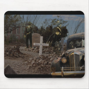 Spuk Friedhof im Grabstein Mousepad