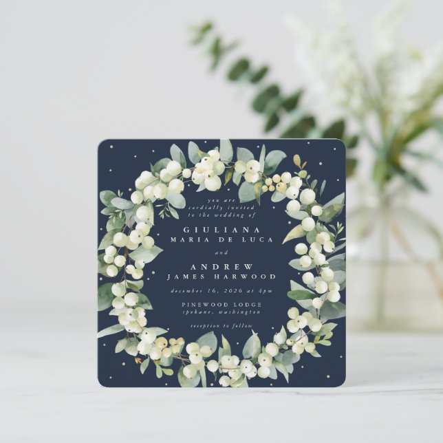 Square Navy Snowberry+Eucalyptus Wreath Wedding Einladung (Stehend Vorderseite)