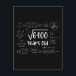 Square Root of 6400 80th Birthday 80 Year Old Gift Postkarte<br><div class="desc">Perfekte 80 Jahre alte Geschenkidee für Vater,  Mutter oder Mathe Liebhaber. Quadratwurzel aus 6400 Jahren. Phantastisches Geschenk für Väter,  Mütter,  Opa,  Oma oder alle Menschen,  die Mathematik Lieben.</div>
