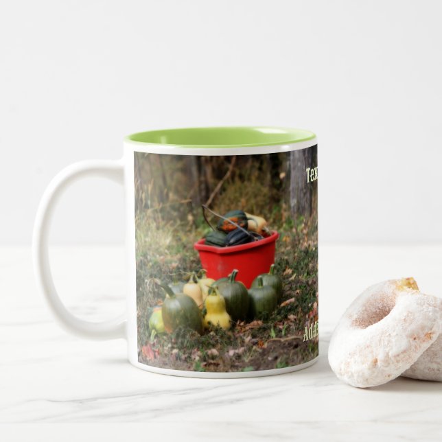 Squash Country Garden Harvest Personalisiert Zweifarbige Tasse (Mit Donut)
