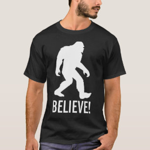 Squatch, Sasquatch, Bigfoot Croyez-en ! T-shirts